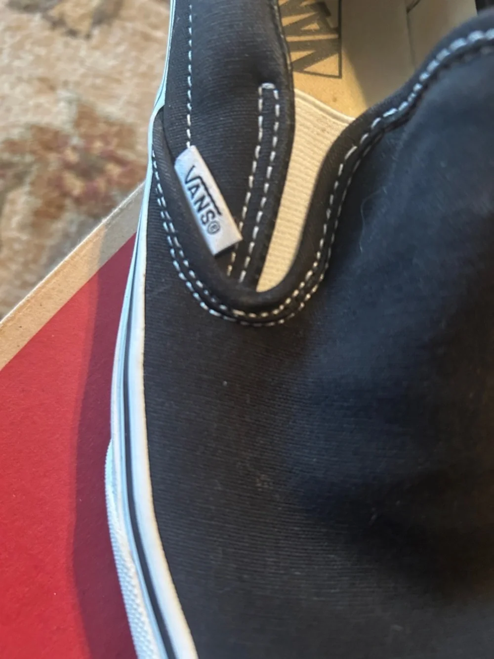 Like new in box. Vans Black & White Classic Slip-On Canvas Mens 9 women 10.5 - Picture 3 of 8